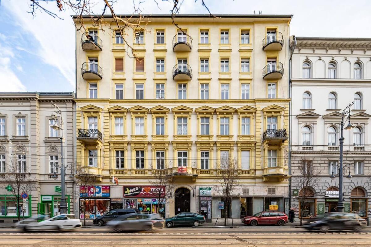Vamhaz Boulevard Apartments Budapest Eksteriør bilde