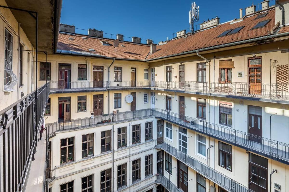 Vamhaz Boulevard Apartments Budapest Eksteriør bilde