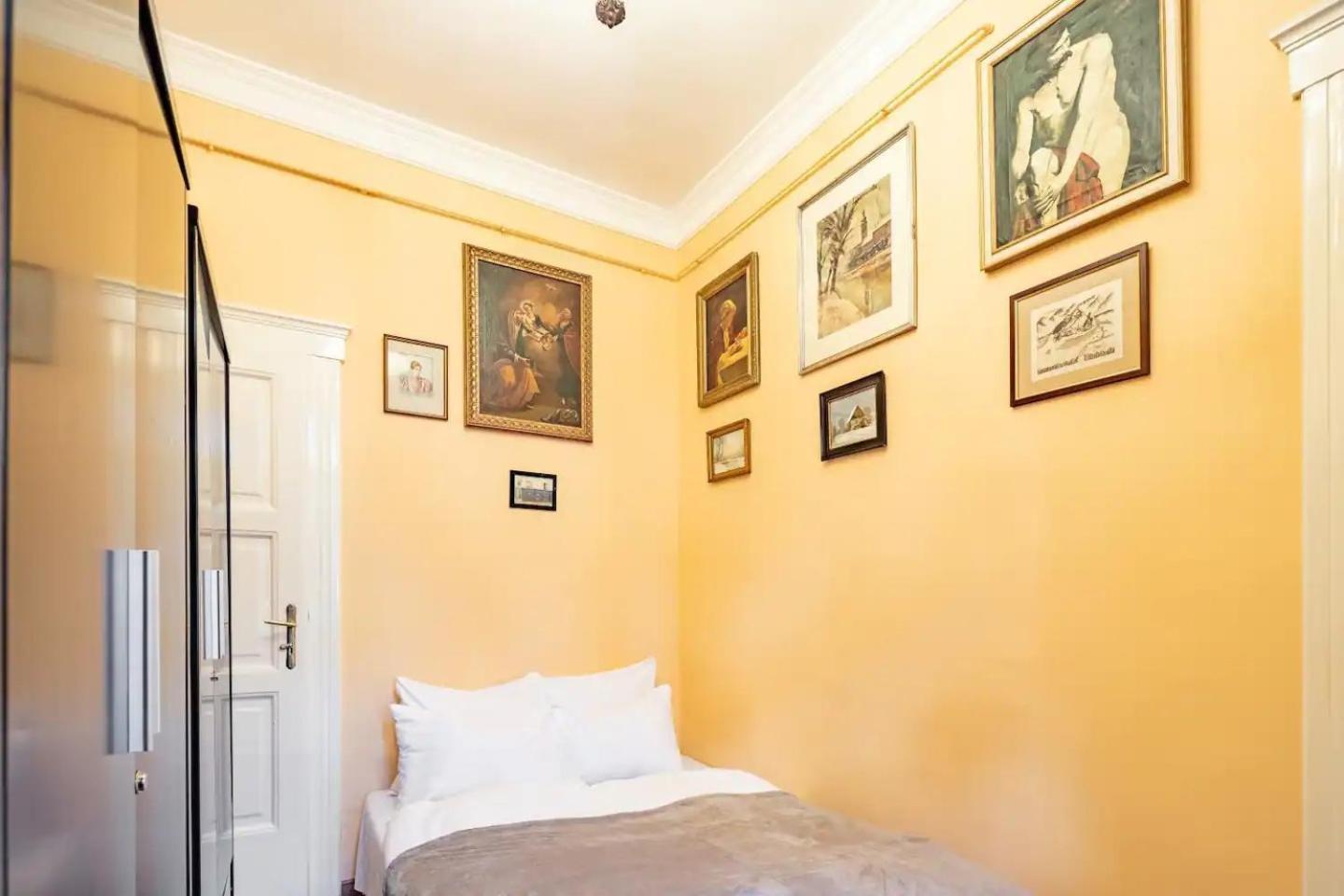 Vamhaz Boulevard Apartments Budapest Eksteriør bilde